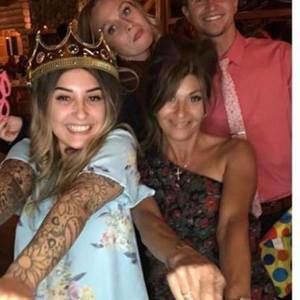 Meet your Posher, Angela